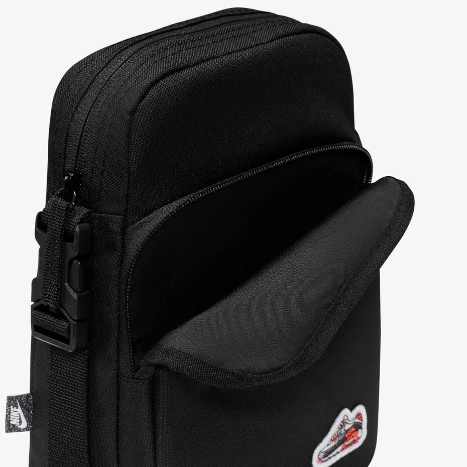 Nike Air Max 90 Heritage
Cross-Body Bag – Image 3